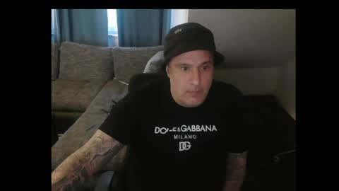 Snapshot of sinalco1975 chatting on April 9, 5:07 am sinalco1975 online show from April 9, 5:07 am