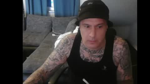 Snapshot of sinalco1975 chatting on April 13, 12:16 am sinalco1975 online show from April 13, 12:16 am