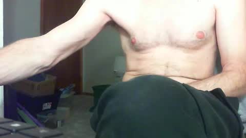 Snapshot of sincity98 chatting on May 16, 6:21 am sinner online show from May 16, 6:21 am