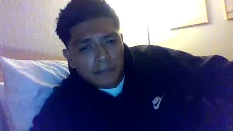 Snapshot of sincitygrease13 chatting on January 17, 3:23 am Alex online show from January 17, 3:23 am