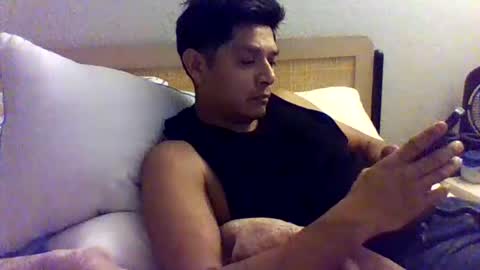 Snapshot of sincitygrease13 chatting on January 30, 2:49 am Alex online show from January 30, 2:49 am
