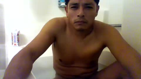Snapshot of sincitygrease13 chatting on February 2, 5:21 am Alex online show from February 2, 5:21 am