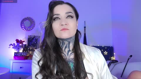 Snapshot of sindeleros chatting on December 14, 1:59 pm Ms. Sindel online show from December 14, 1:59 pm
