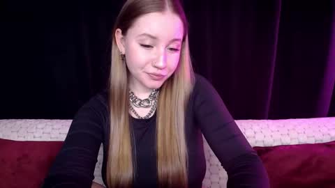 Snapshot of sindiwatsoon chatting on January 7, 1:46 pm Sindi online show from January 7, 1:46 pm