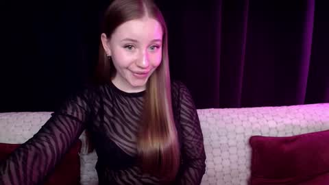 Snapshot of sindiwatsoon chatting on February 25, 7:03 pm Sindi online show from February 25, 7:03 pm