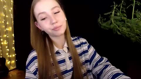 Snapshot of sindiwatsoon chatting on October 7, 11:29 am Sindi online show from October 7, 11:29 am