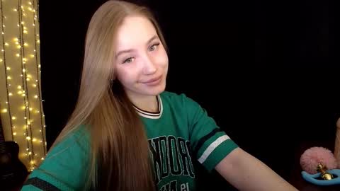 Sindi online show from December 2, 2:23 pm