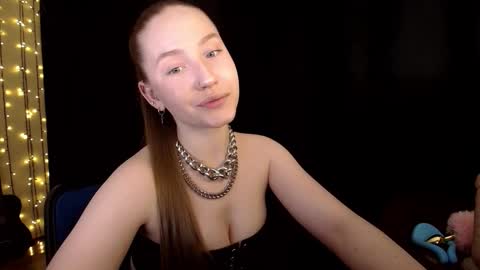 Sindi online show from February 14, 3:42 pm