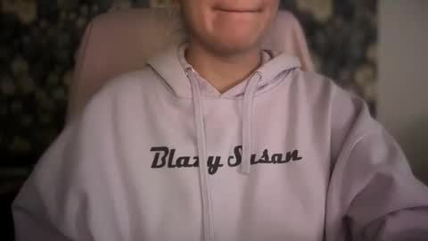 Sindra online show from November 3, 10:53 pm