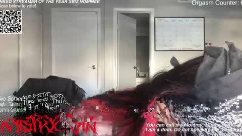 Snapshot of sinfulincubus chatting on May 5, 11:46 pm Mistrx Sin online show from May 5, 11:46 pm