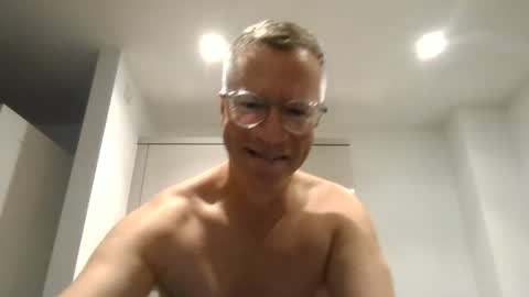 Snapshot of sinfulpulse69 chatting on June 18, 9:19 pm sinfulpulse69 online show from June 18, 9:19 pm
