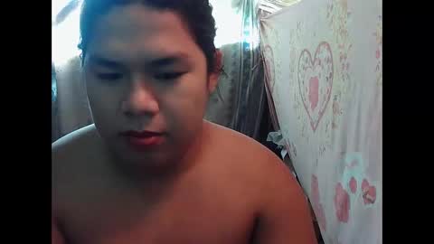 Snapshot of singleheart05 chatting on May 31, 1:14 am singleheart05 online show from May 31, 1:14 am