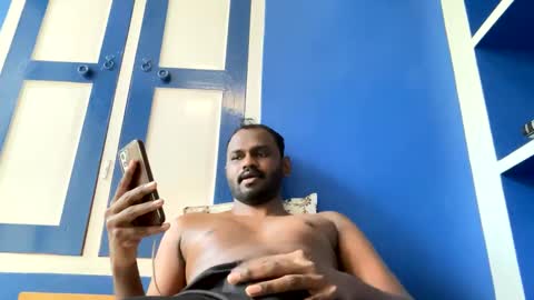 Snapshot of singletamilblackboy chatting on September 27, 10:42 am singletamilblackboy online show from September 27, 10:42 am