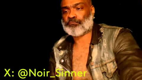 Snapshot of sinnernoir chatting on February 7, 8:33 am My Name Is..............................John online show from February 7, 8:33 am