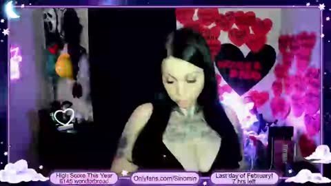 Snapshot of sinominx chatting on March 1, 1:00 am Sinomin online show from March 1, 1:00 am