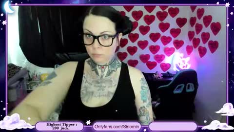 Snapshot of sinominx chatting on February 28, 9:27 pm Sinomin online show from February 28, 9:27 pm