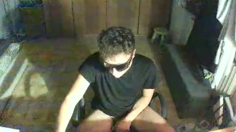 Snapshot of sinvi1915 chatting on October 14, 11:16 pm sinvi1915 online show from October 14, 11:16 pm