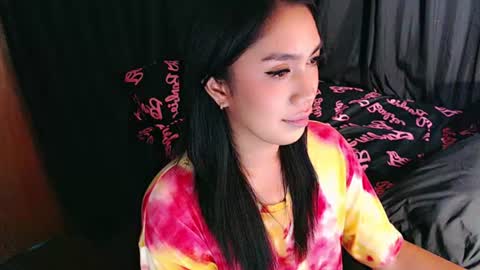 Snapshot of siobe_lee chatting on June 10, 5:18 am Siobe online show from June 10, 5:18 am