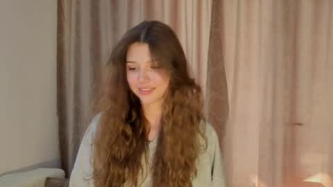 Lia  online show from May 24, 1:05 pm