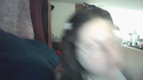 Snapshot of siofra chatting on February 12, 11:51 pm Siofra online show from February 12, 11:51 pm