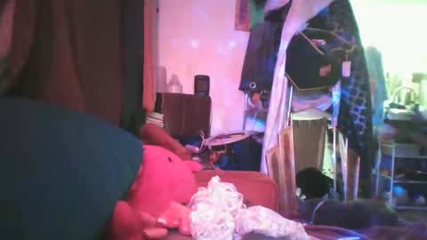 Snapshot of siofra chatting on February 14, 10:47 pm Siofra online show from February 14, 10:47 pm