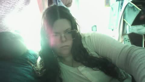 Snapshot of siofra chatting on February 17, 4:59 pm Siofra online show from February 17, 4:59 pm