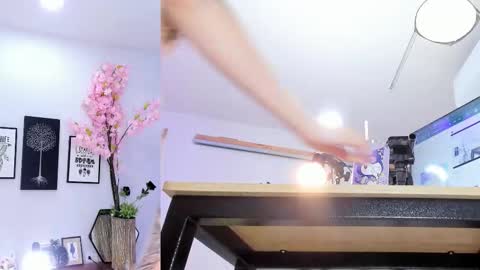 Snapshot of siouxsie_cenobite chatting on December 20, 11:17 am Siouxsie online show from December 20, 11:17 am