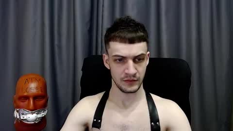 Snapshot of sir_damien chatting on March 19, 9:30 pm Sir Damien online show from March 19, 9:30 pm