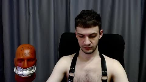 Snapshot of sir_damien chatting on April 29, 8:48 pm Sir Damien online show from April 29, 8:48 pm