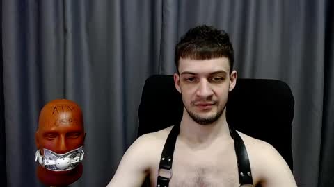 Snapshot of sir_damien chatting on May 1, 3:00 am Sir Damien online show from May 1, 3:00 am