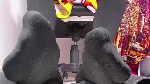 only foot                         worshipers here online show from February 9, 8:45 pm