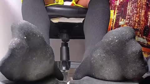 only foot                         worshipers here online show from February 17, 1:36 am