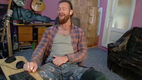 I am The Fourth and only Sir. Pelo online show from September 18, 6:15 am