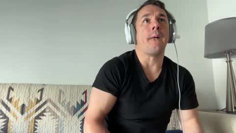 sirbubblesworth online show from March 12, 12:10 am