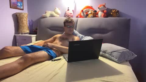 Snapshot of sirena2025 chatting on September 18, 4:09 pm sirena2025 online show from September 18, 4:09 pm