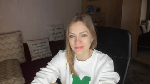 sirenasilk online show from January 13, 3:01 am