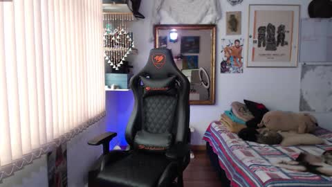 siriss_boyrag online show from November 6, 6:09 pm