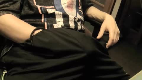 siriusobjt online show from December 15, 3:44 am