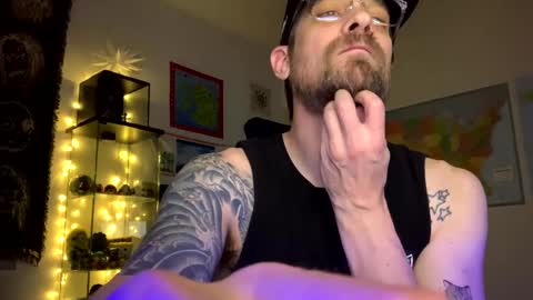 Snapshot of sirlongstroke9 chatting on February 2, 1:55 am THOR online show from February 2, 1:55 am