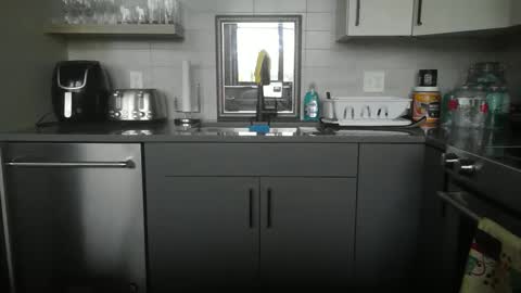 Snapshot of sirpleasure23 chatting on September 25, 4:00 pm sirpleasure23 online show from September 25, 4:00 pm