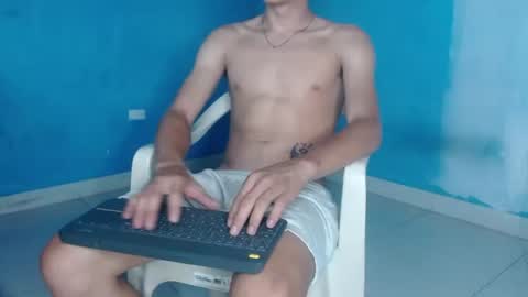 sirryant420 online show from August 6, 5:09 am