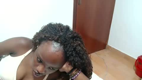 shannie online show from April 10, 2:00 pm