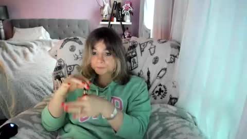 carra combs online show from May 23, 12:05 am