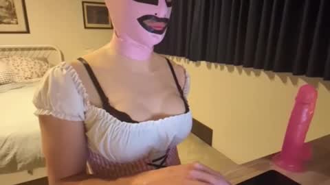 Sissy Danielle sissy chastity online show from February 4, 1:22 am