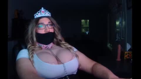 Sissy Jenny Bambi online show from February 26, 9:42 am