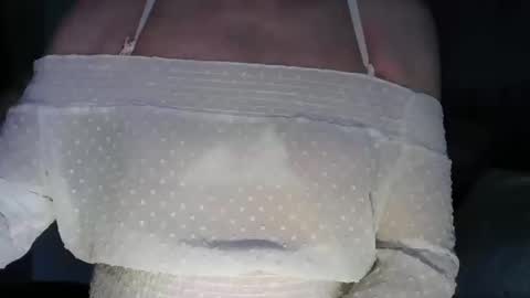 Snapshot of sissypaul200 chatting on September 23, 11:13 am sissypaul online show from September 23, 11:13 am