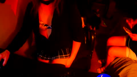 red online show from September 14, 7:07 am