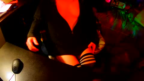 red online show from September 21, 7:59 pm