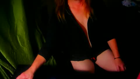 red online show from April 7, 7:42 am