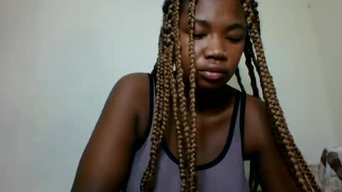 Snapshot of sisyh697532 chatting on June 16, 10:07 am sisyh697532 online show from June 16, 10:07 am